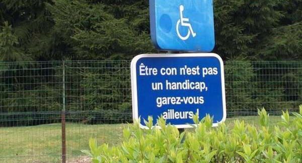 Handicapés : peuvent-ils se garer partout gratis? 
