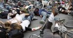 Die-In : mourir pour mieux vivre